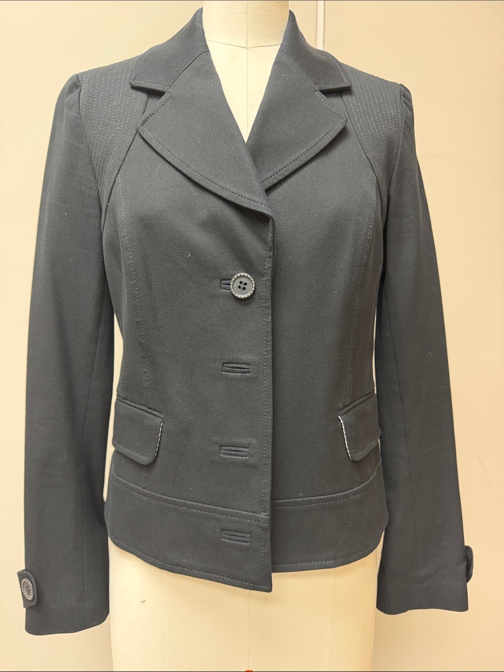 Teeflo Black Tailored Blazer size 8, Canadian Designer, Career Jacket